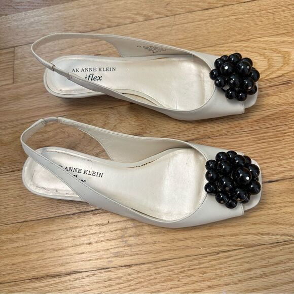 Anne Klein size 6 sandals - Picture 3 of 12